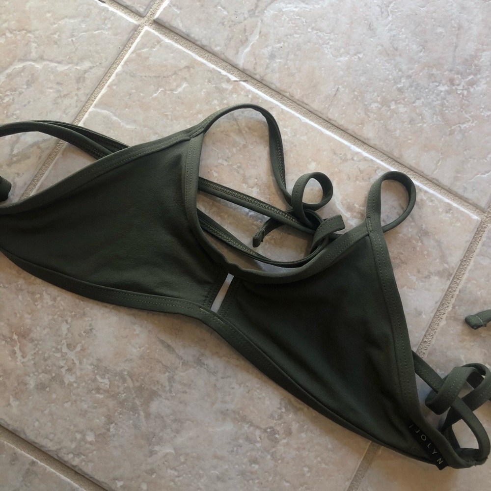 Jolyn bikini top
